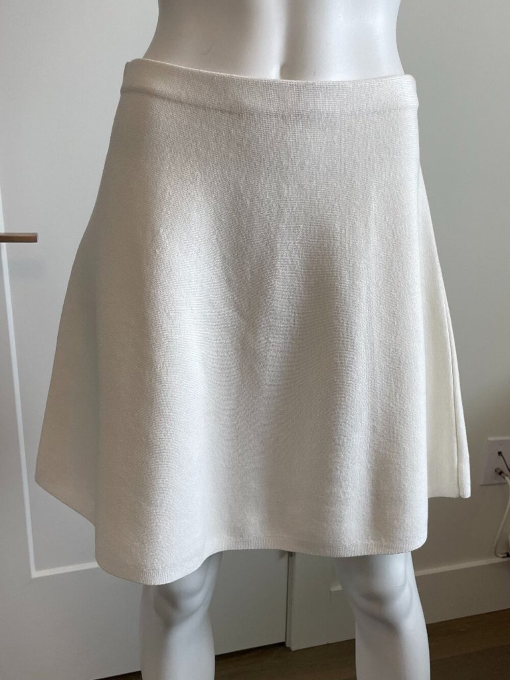 Theory Doreene Prosecco Knit A-Line Skater Style Summer Mini Skirt Cream Sz S